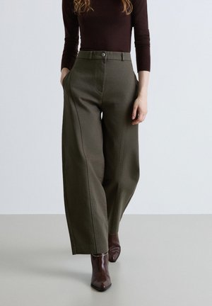 Calliope, PANTALONE LUNGO TINTA UNITA - Trousers - verde militare scuro