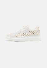 guess salerno studs