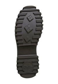 Sole di scarpa in gomma nera con un motivo di battistrada testurizzato. Presenta accenti rialzati rettangolari e a forma di diamante per migliorare la presa e la stabilità.