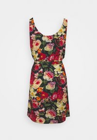 Květinové šaty s černým pozadím a červenými, růžovými a žlutými květy; bez rukávů, s projmutým pasem a kulatým výstřihem.