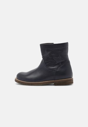 CLOE - Classic ankle boots - blue