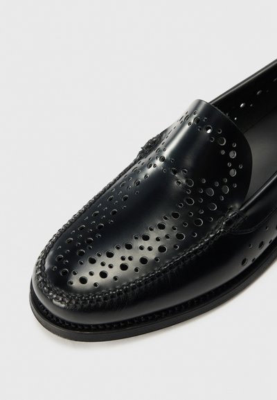 Hereu MANGRA - Scarpe senza lacci - black