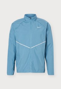 Неизбран, smokey blue