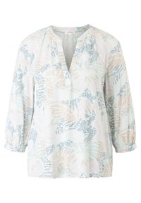 Blouse blanche avec motifs abstraits de feuilles bleu pastel, beige et rose, manches trois-quarts et col en V avec une petite ouverture.