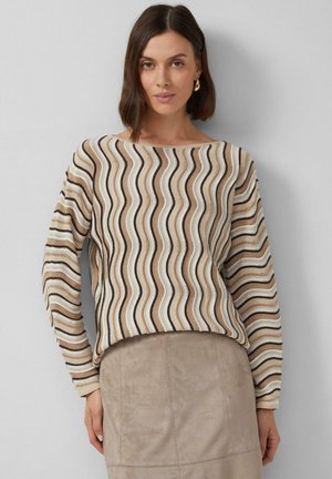 - Sweter