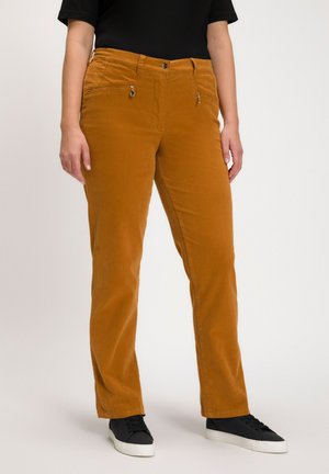 Ulla Popken MONY - Stoffhose - golden brown