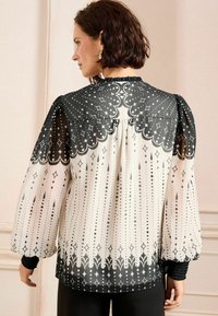 Love & Roses PETITE FIT -   BUTTON DETAIL LONG SLEEVE  - Camicetta - black white