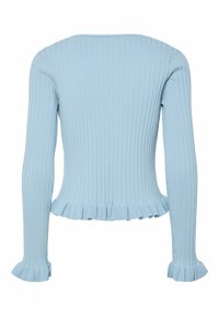 Svetlo moder dolg rokav z rebrasto pleteno teksturo, z nazobčanimi robovi na manšetah in spodnjem robu, oprijet kroj, prikazan od zadaj na belem ozadju.