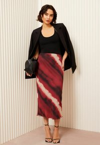 A-silueta svārki - red