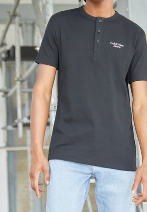 Camiseta básica - black