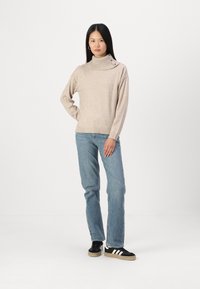ONLY ONLJAYDEN BUTTON SPLIT NECK  - Pullover - mocha meringue