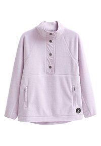 Sudadera de forro polar en lavanda claro con un cuello alto, tapeta de botones a presión y dos bolsillos frontales. Presenta una tela texturizada y un parche con el logo.