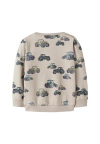 Bežna dukserica z vseobsegajočim potiskom različnih traktorjev v zeleni, rumeni in modri barvi. Ribljen ovratnik in manšete dodajajo teksturo.