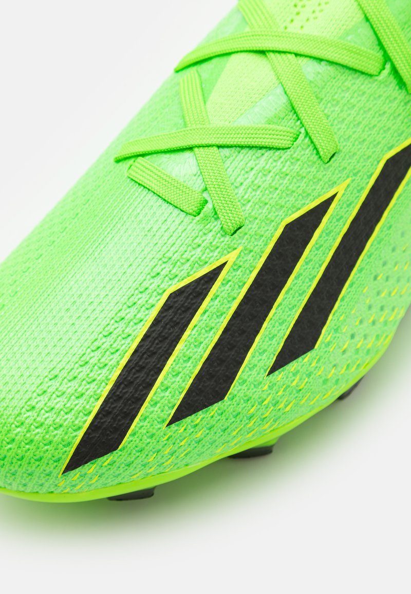 crampons adidas vert fluo