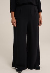 WE Fashion CURVE - Hlače - black