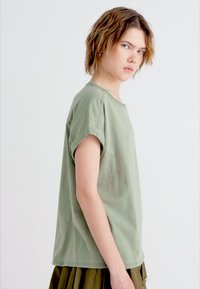 Pepe Jeans EDITH - T-shirts - green
