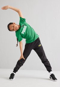 Puma COL LOGO TEE - Camiseta estampada - archive green