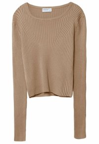Beige gerippter Strickpullover mit langen Ärmeln und rundem Ausschnitt. Der Stoff weist vertikale Linien auf und hat einen kurzen Saum.
