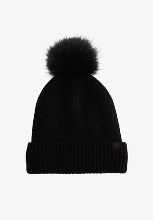 Megzta kepurė - black