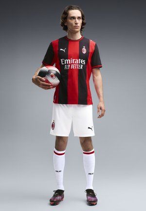 Puma, AC MILAN SHORTS REPLICA - Kurze Sporthose - white-for all time red