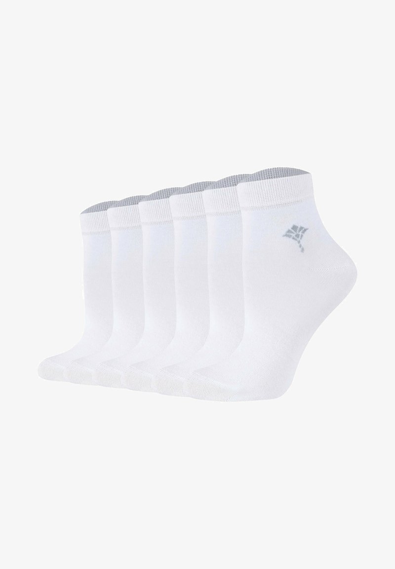 Zestaw sześciu białych skarpetek bawełnianych do kostek z szarym ściągaczem i detalem logo. Gładka tekstura, brak wzorów i standardowy kształt skarpet.