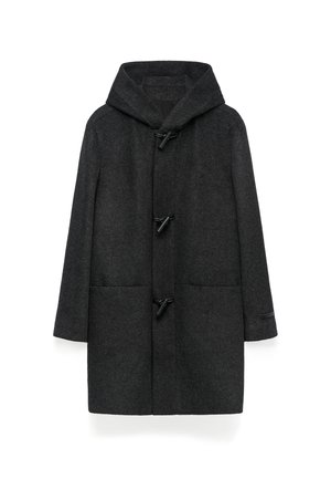 Cappotto in lana grigio scuro con cappuccio, dotato di chiusure a molla, due tasche frontali e un taglio dritto. Texture liscia.