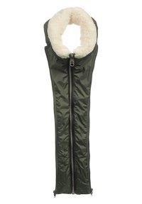 Gilet senza maniche verde oliva con un collare in pelliccia artificiale color crema; presenta una zip a tutta lunghezza e una texture di tessuto liscia e lucida.