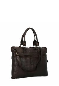 Borsa in pelle marrone con doppi manici e tracolla regolabile. Presenta una tasca anteriore con zip e una texture liscia con dettagli cuciti.