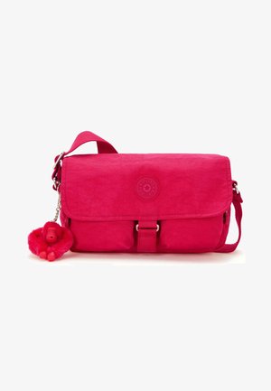 Fuchsia nylon schoudertas met klepsluiting, verstelbare schouderband, logo patch en een verwijderbaar aapjes sleutelhanger charme.