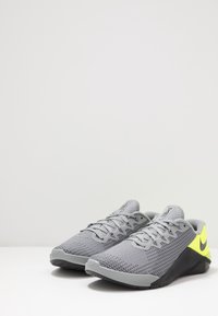 Nike Performance Træningssko - grey