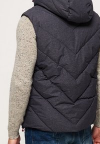 Superdry & Co Weste - mottled dark grey