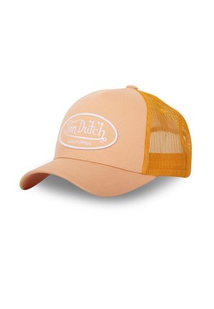 Casquette de baseball pêche avec une visière courbée, panneaux en maille orange, et logo "Von Dutch California" brodé sur le devant.