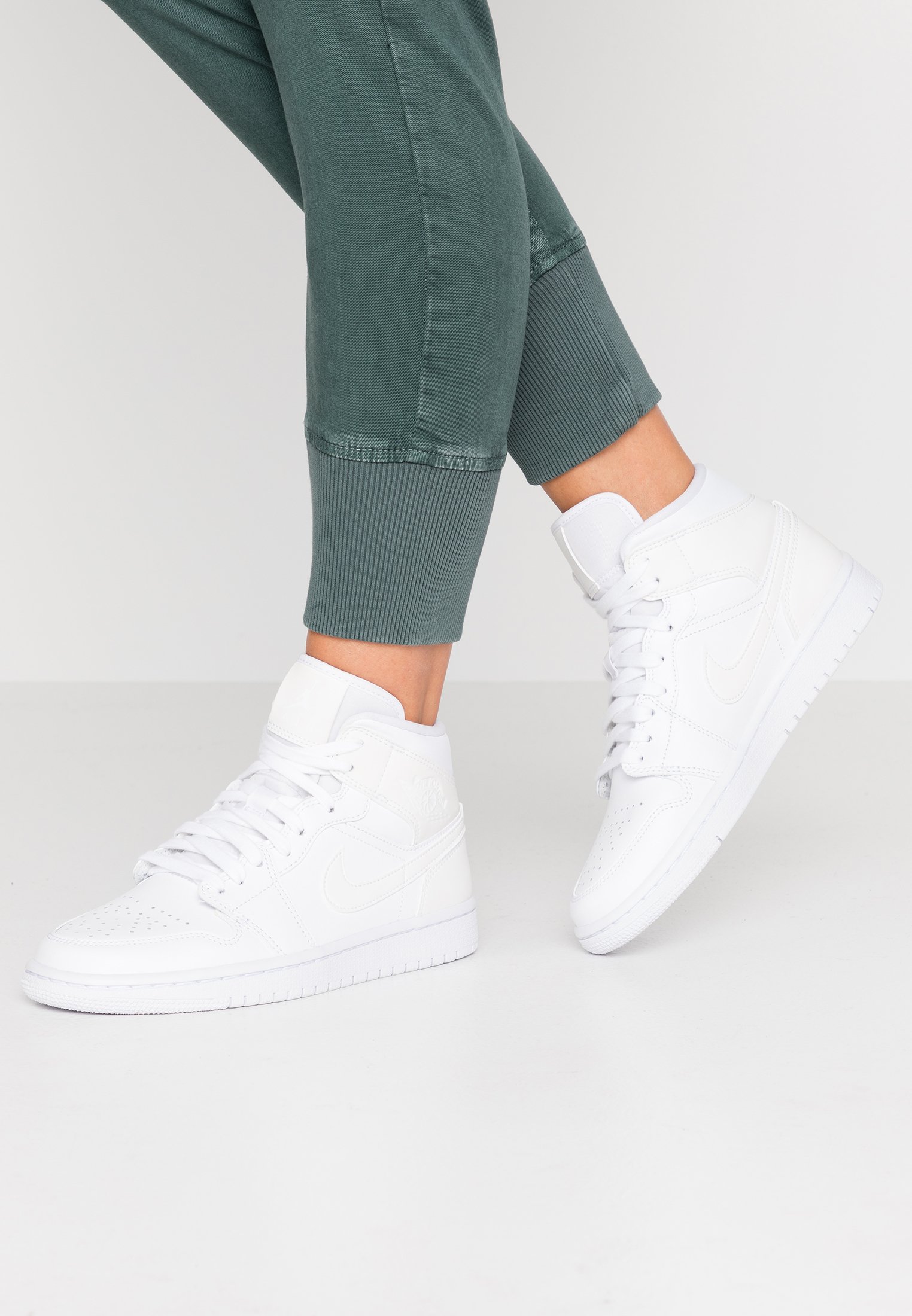 Jordan WOMENS AIR 1 MID - Baskets montantes - white/blanc - ZALANDO.FR Jordan WOMENS AIR 1 MID - Baskets montantes - white/blanc - ZALANDO.FR