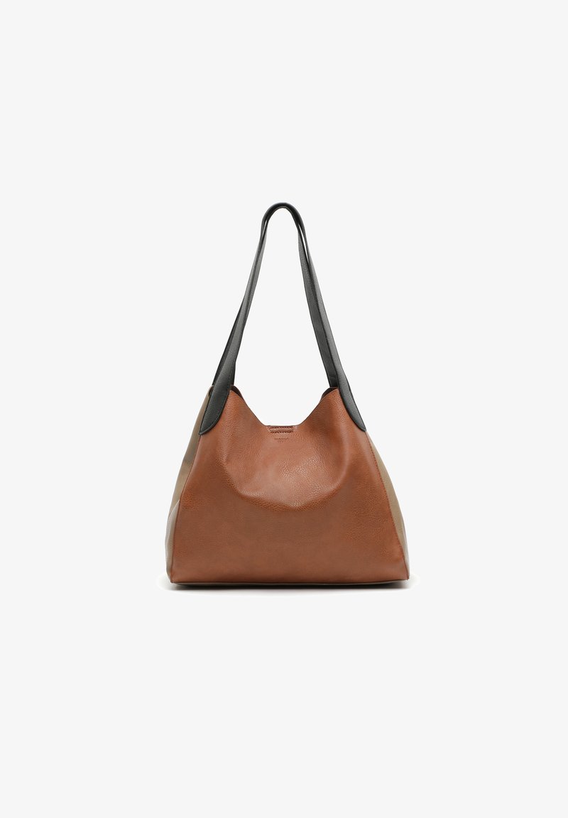 Borsa a mano in pelle marrone con una forma morbida, dotata di spallacci neri e una finitura testurizzata, con accenti lisci sui lati.