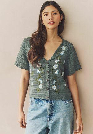 Next REGULAR FIT EMBROIDERED FLORAL BUTTON UP - Strickjacke - green khaki