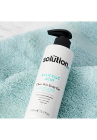 The Solution SALICYLIC ACID CLEAR SKIN BODY GEL - Serum