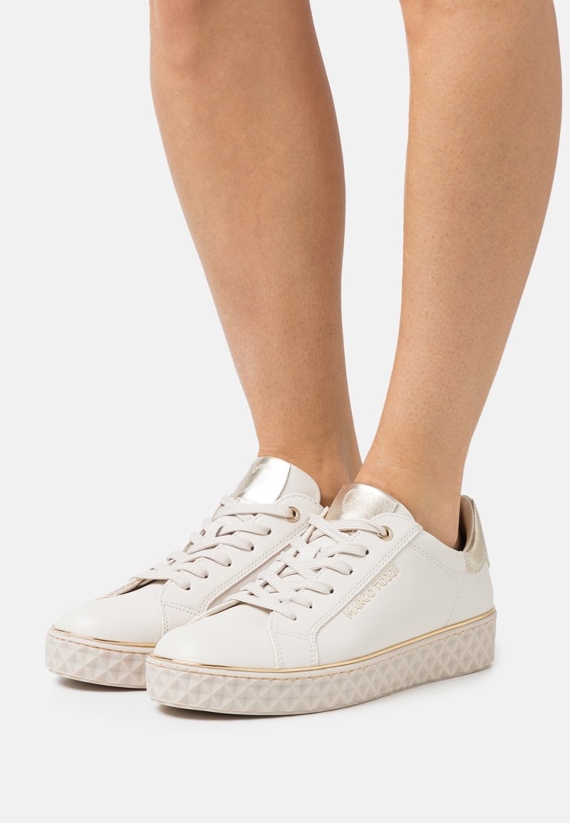 Marco Tozzi Tenisky - cream