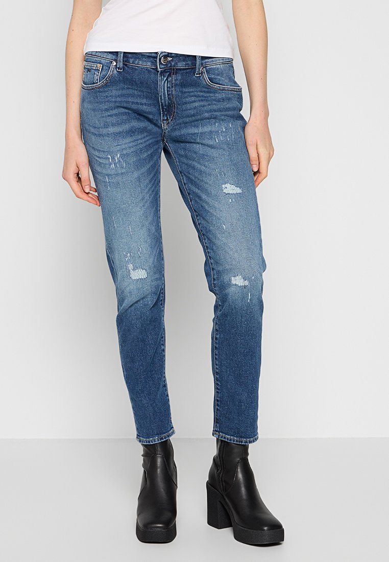 Blugi slim fit