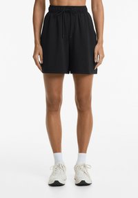OYSHO - SOFT TOUCH BERMUDA - Tracksuit bottoms - black Thumbnail Image 1