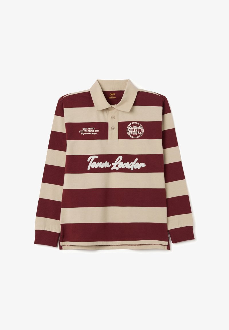 Langärmliges Polohemd mit maroon- und beige-farbenen Horizontalstreifen, einem Kragen und vorderseitigen Textgrafiken, aus Baumwollstoff gefertigt.