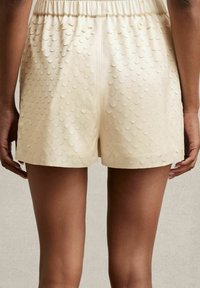 Reiss Shorts - white