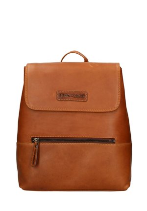 Sac à dos en cuir marron avec rabat avant, poche zippée, poignée supérieure et étiquette de marque "Hill Burry" sur le rabat.