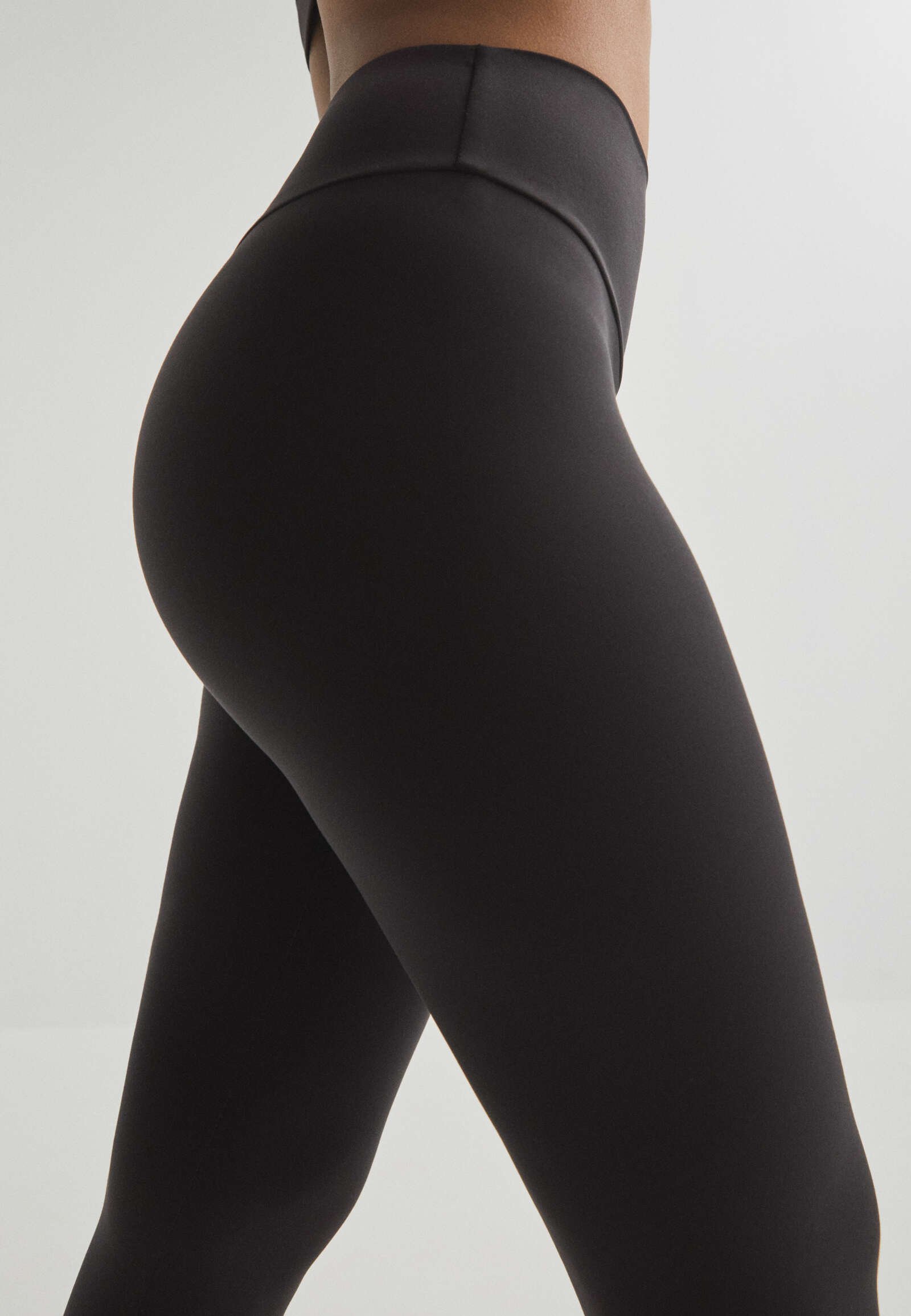 OYSHO COMFORTLUX - Legging - black/noir 