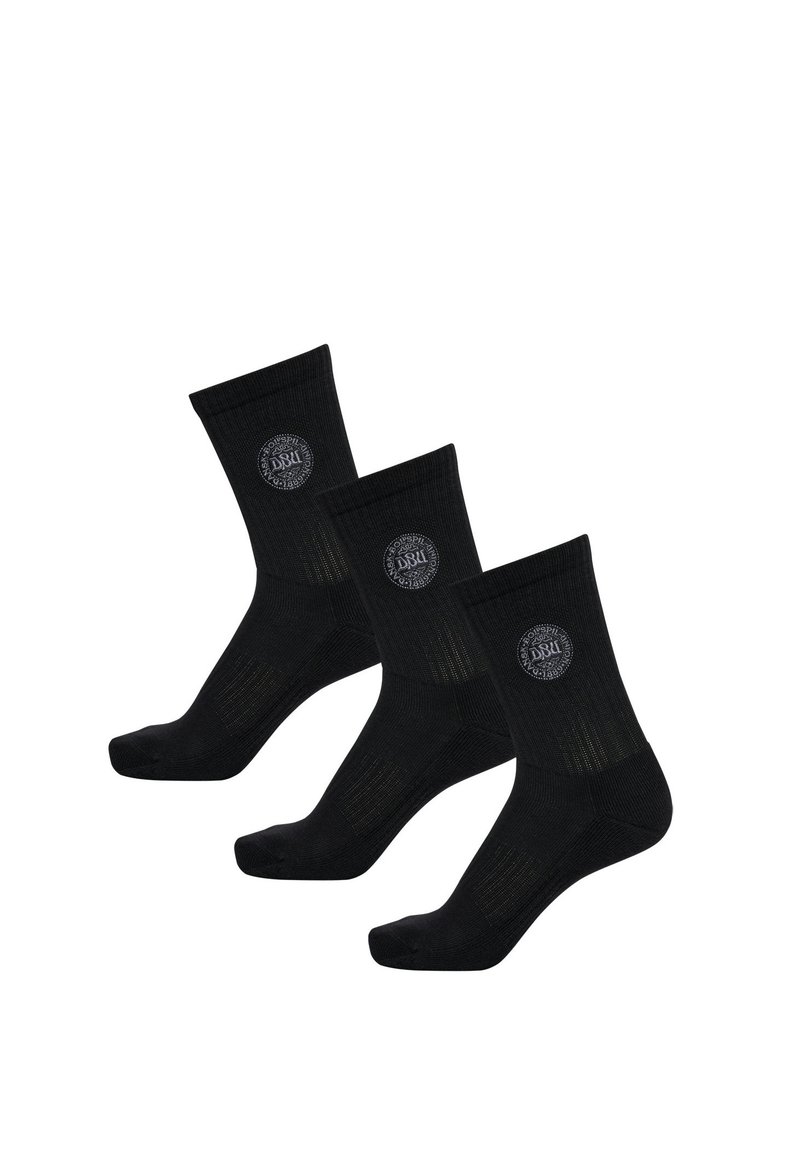 Czarne skarpetki do kostek, trzy pary, żebrowana struktura, logo z boku, wzmocnione pięty i palce, miękki materiał. Idealne do codziennego noszenia.