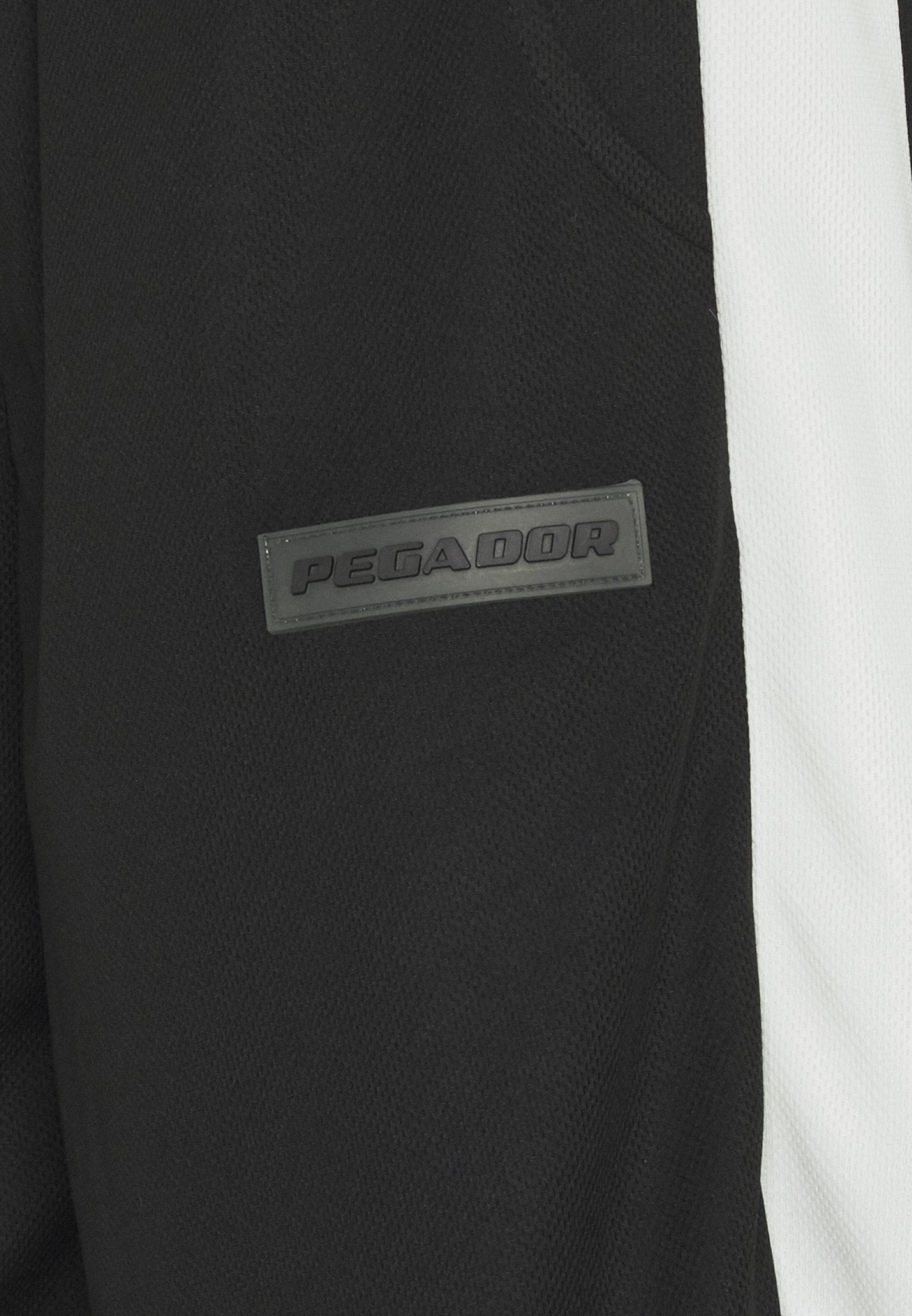 zalando basketball shorts