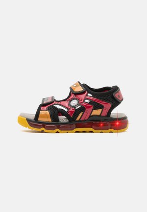 MARVEL AVENGERS IRON MAN BOY LIGHTS - Outdoorsandalen - black/red