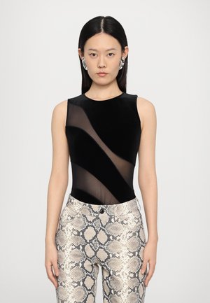 Top - black