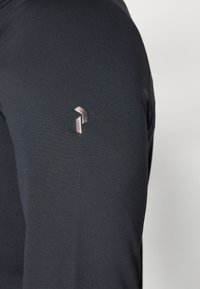 Thumbnail Image 6