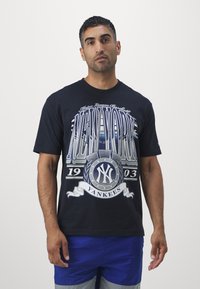 New Era MLB NEW YORK YANKEES SHORT SLEEVE - Klubu apģērbs - blue