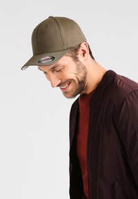 Flexfit COMBED UNISEX jasnozielony